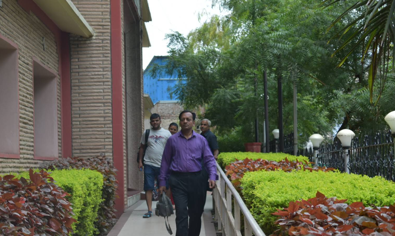 Dhiraj_Dham_Walkway_People